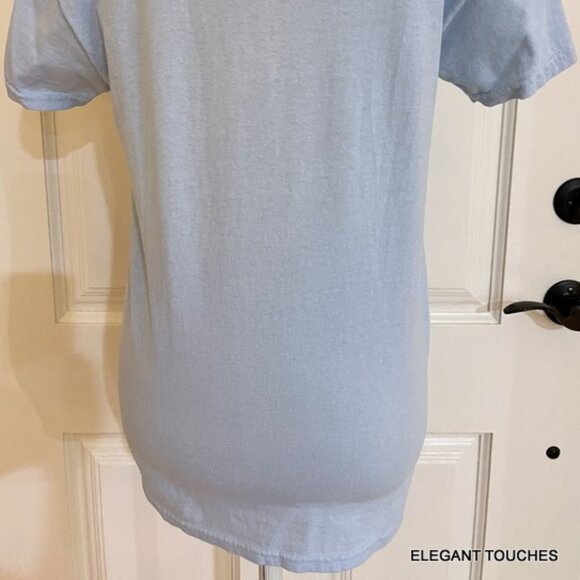 Gildan Womens Just a Girl Loves Jeeps and Dogs Blue T-Shirt S Crew Cotton Tee - Picture 7 of 10